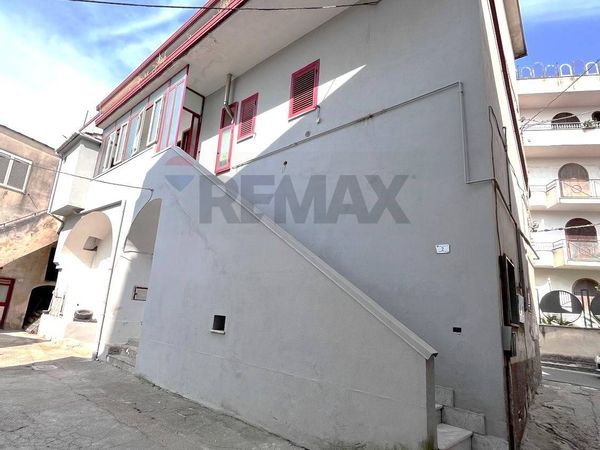 Porzione di casa Santa Maria a Vico, CE Vendita