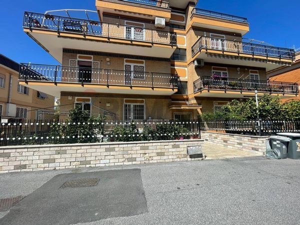 Appartamento Ciampino, RM Vendita