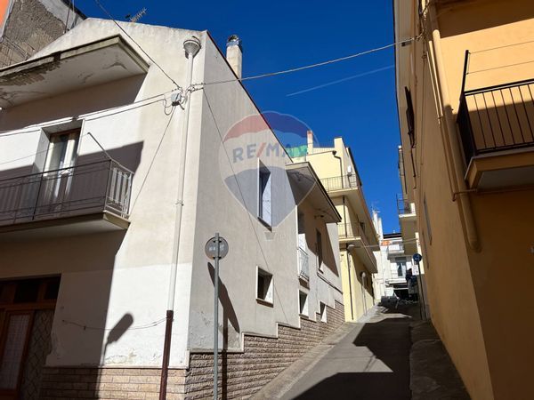 Casa Indipendente Grassano, MT Vendita