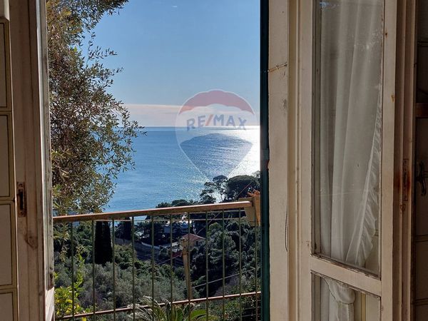 Porzione di villa Zoagli, GE Vendita