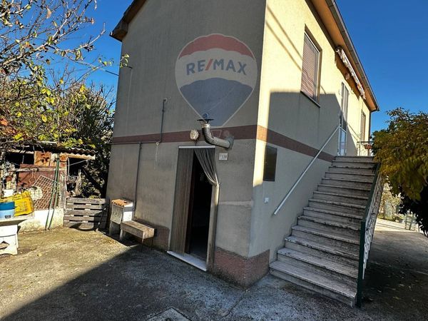 Casa Indipendente Castiglione Messer Raimondo, TE Vendita - Foto 4
