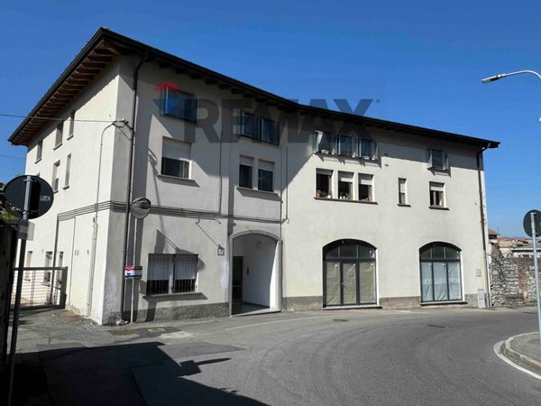 Appartamento Centro, Varese, VA Affitto
