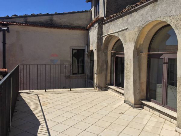 Casa Semindipendente Castel San Vincenzo, IS Vendita