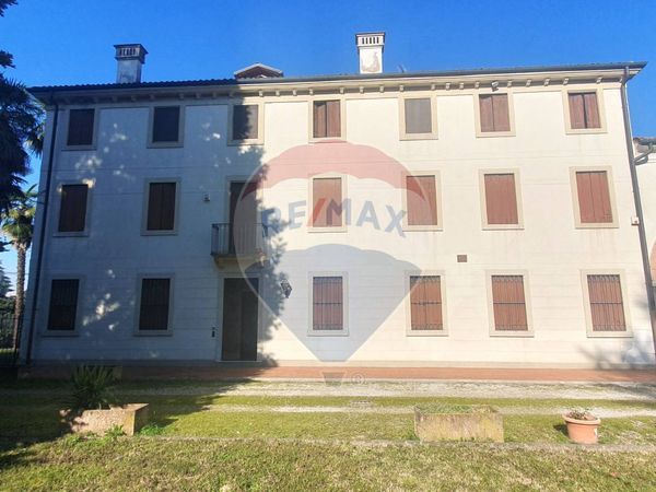 Porzione di villa Borgo Casale-V.le Trieste, Vicenza, VI Vendita