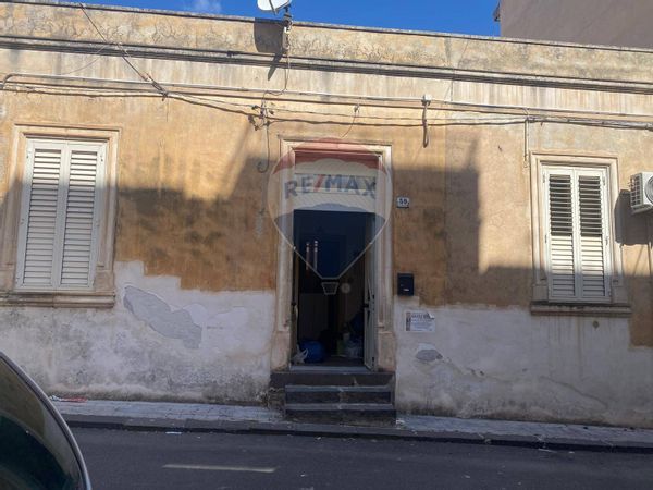 Casa Indipendente Carlentini, SR Vendita