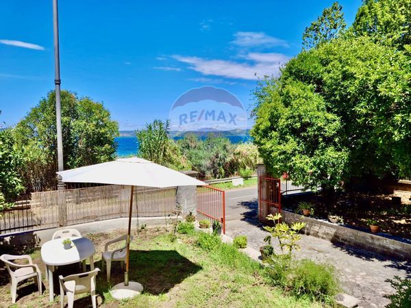 Villa singola Anguillara Sabazia, RM Vendita