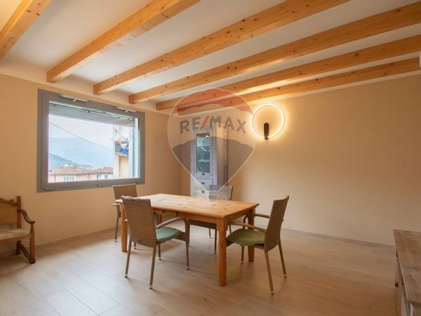 Appartamento Sale Marasino, BS Vendita