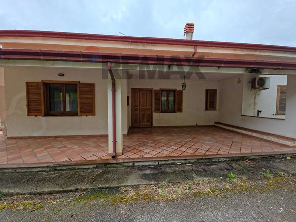 Villa singola Cervicati, CS Vendita