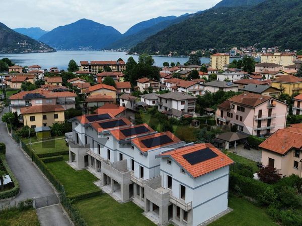 Villa a schiera Porto Ceresio, VA Vendita
