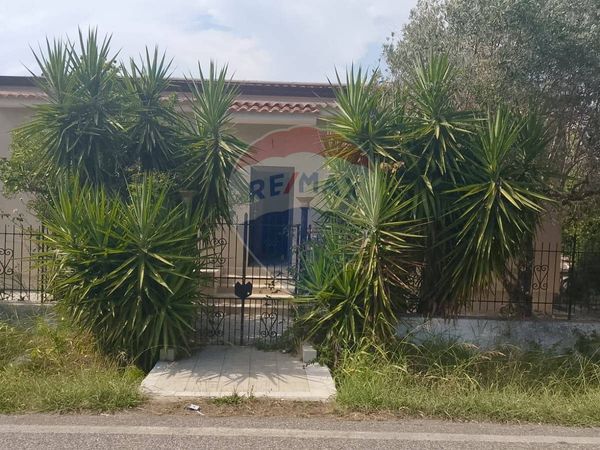 Casa Indipendente Avezzano, Sessa Aurunca, CE Vendita