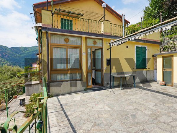 Casa Semindipendente Testana, Avegno, GE Vendita