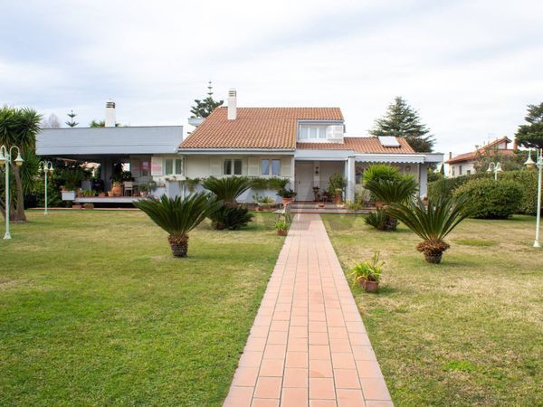 Villa singola Lavinio Lido di Enea, Anzio, RM Vendita