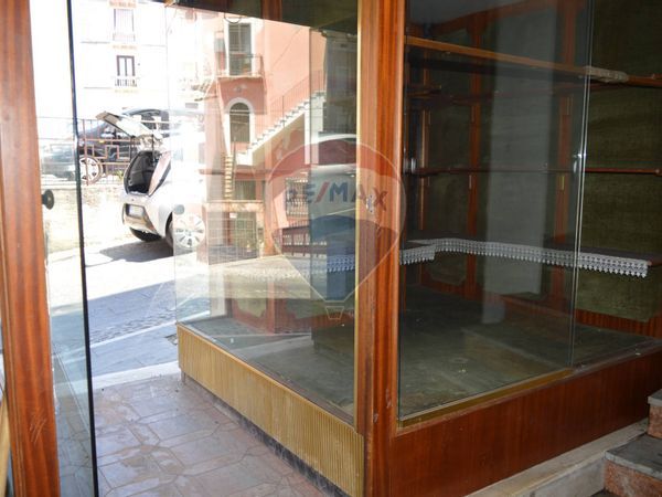 Locale Commerciale Corigliano Calabro Centro, Corigliano-Rossano, CS Affitto - Foto 2