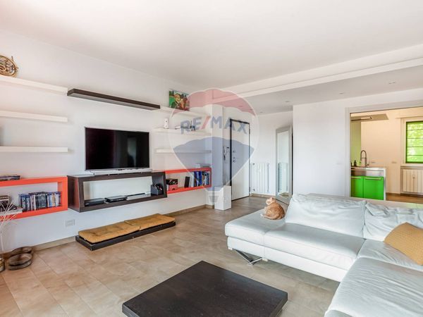 Appartamento Europa, Varese, VA Vendita