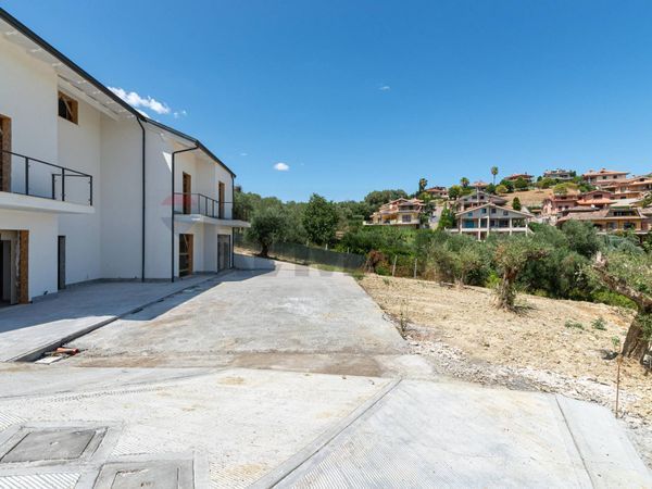 Nuove costruzioni Monterotondo Paese, Monterotondo, RM Vendita - Foto 4