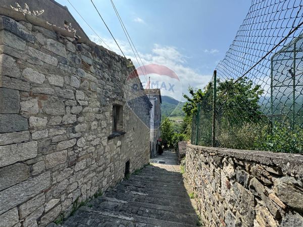 Casa Semindipendente Quadri, CH Vendita