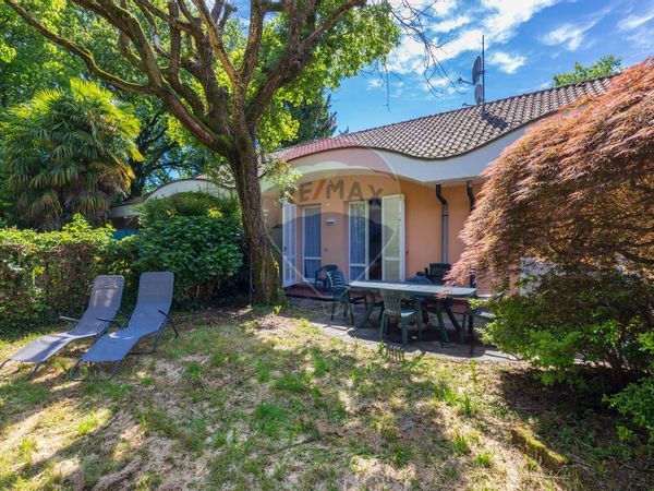 Villa a schiera Ispra, VA Vendita