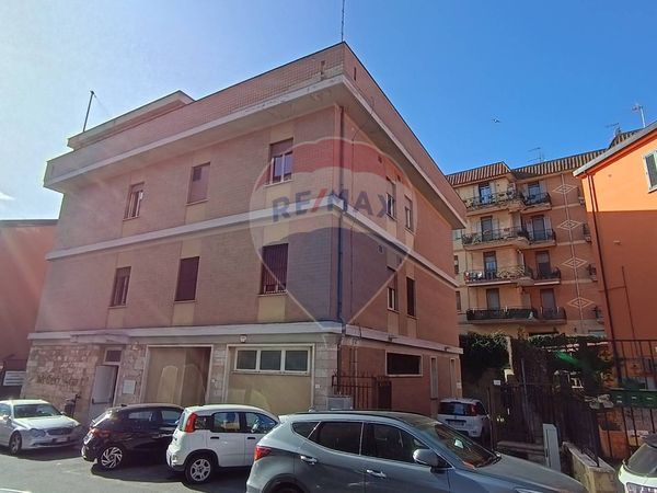 Stabile/Palazzo Bracciano, RM Vendita