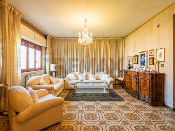 Villetta bifamiliare Acireale, CT Vendita