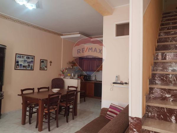 Casa Indipendente Sortino, SR Vendita