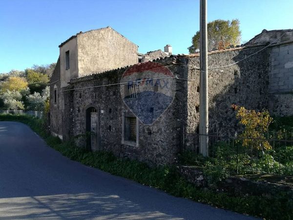 Cascina/Casale Castiglione di Sicilia, CT Vendita