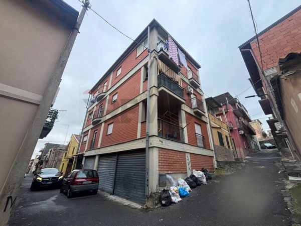 Appartamento Adrano, CT Vendita