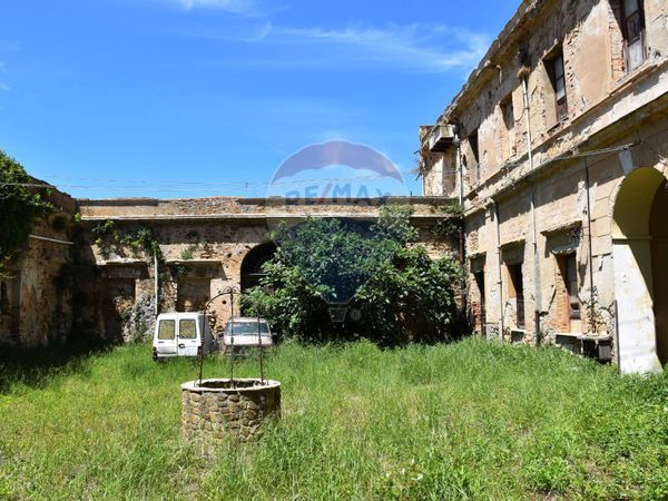 Stabile/Palazzo Montemaggiore Belsito, PA Vendita