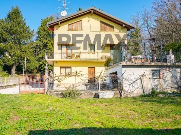 Villa singola Caravate, VA Vendita