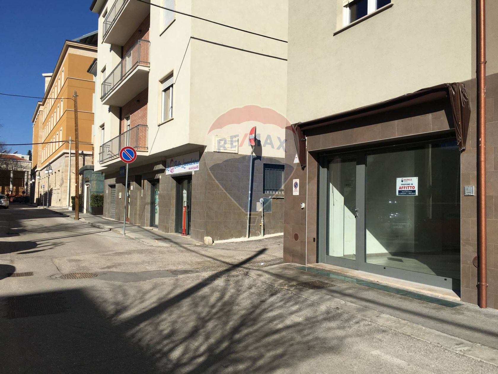 Locale Commerciale Centro storico, L'Aquila, AQ Affitto - Foto 2