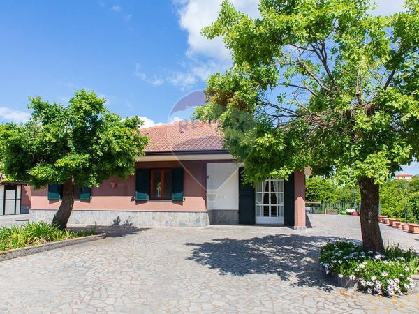 Villa singola Biancavilla, CT Vendita