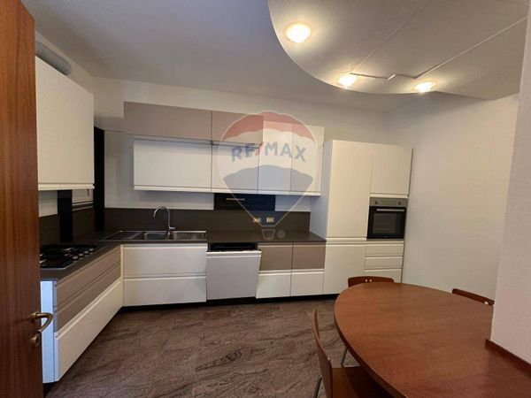 Attico/Mansarda Centro storico, Reggio nell'Emilia, RE Affitto - Foto 2