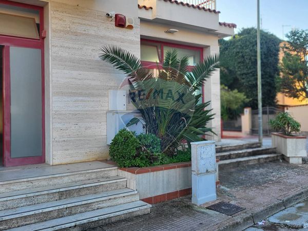 Locale Commerciale Castelvetrano, TP Affitto - Foto 2