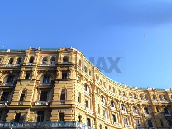 Locale Commerciale Centro, Napoli, NA Affitto - Foto 4