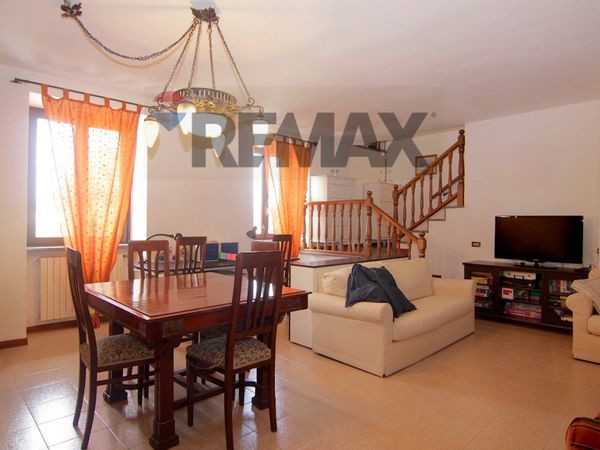 Porzione di casa Schianno, Gazzada Schianno, VA Vendita - Foto 3