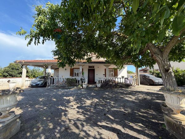 Villa singola Aprilia, LT Vendita