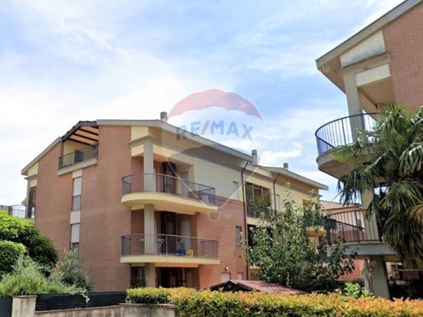 Appartamento Zona Viale Firenze, Foligno, PG Vendita