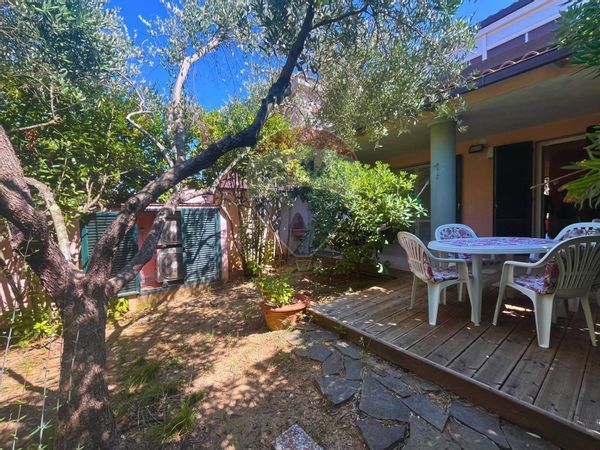 Villa a schiera Marina di Campo, Campo nell'Elba, LI Vendita