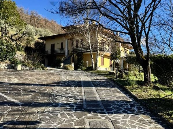 Villa singola Fossato di Vico, PG Vendita