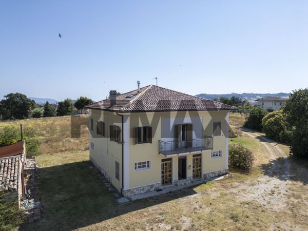 Cascina/Casale Recanati, MC Vendita