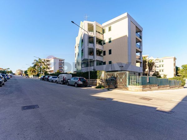 Magazzino Grottasanta, Siracusa, SR Affitto