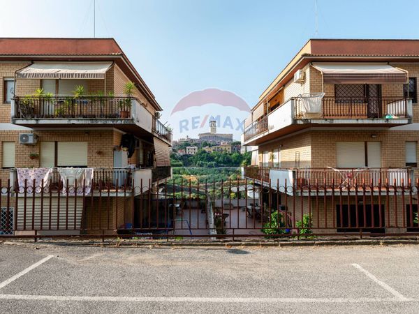 Appartamento Monterotondo Paese, Monterotondo, RM Vendita