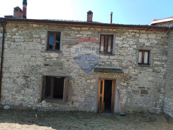 Porzione di villa Chiusi della Verna, AR Vendita