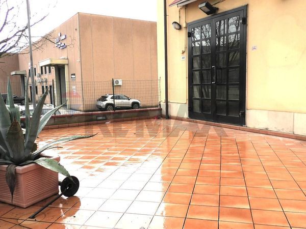 Locale Commerciale Capalle, Campi Bisenzio, FI Vendita - Foto 3