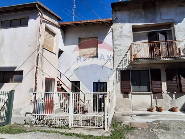Porzione di casa Cimbro, Vergiate, VA Vendita