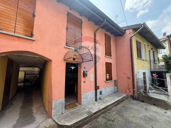 Casa Semindipendente Groppello, Gavirate, VA Vendita