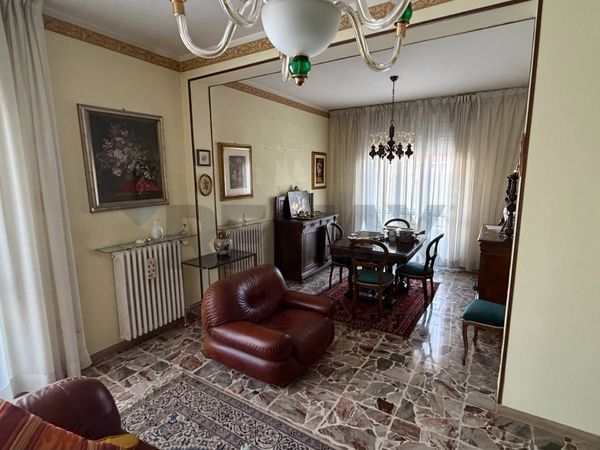 Appartamento Zona Viale Roma, Foligno, PG Vendita