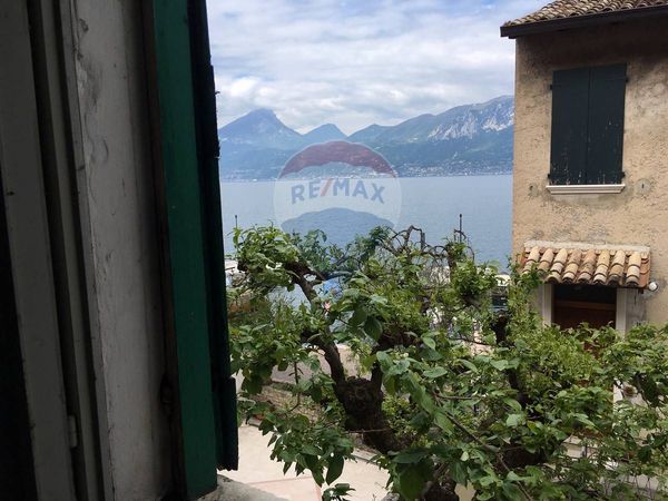 Appartamento Brenzone sul Garda, VR Vendita