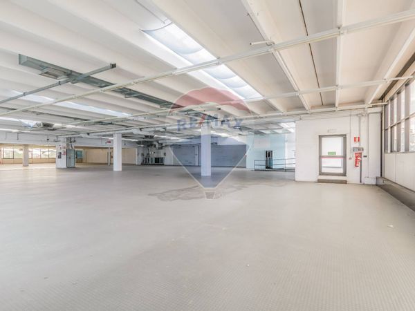 Locale Commerciale Cinque Ponti, Busto Arsizio, VA Vendita - Foto 2