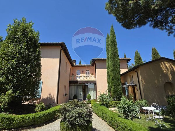 Cascina/Casale Montepulciano, SI Vendita