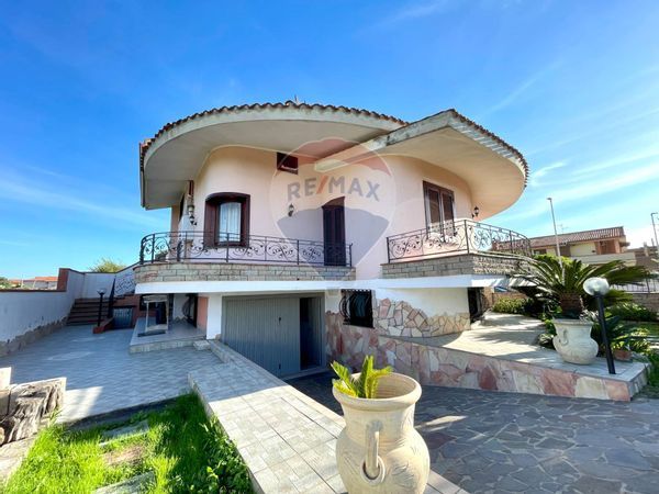 Villa singola Uras, OR Vendita